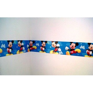 dekorasi dinding kamar anak hello kitty