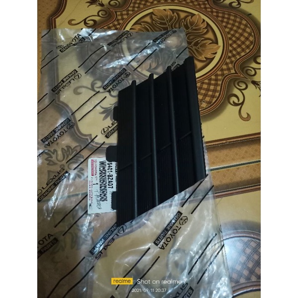 Tutup.bumper.Avanza.Veloz.2017 original