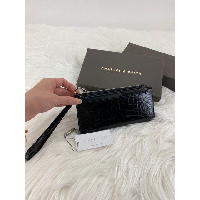 Dompet Panjang Wanita Charles Keith Free card Slot CNK D502