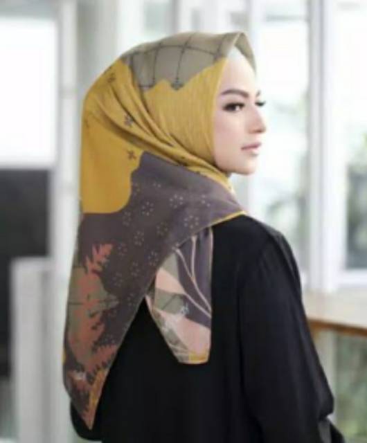 HIJAB VOAL SEGIEMPAT MOTIF || Pulau Helen