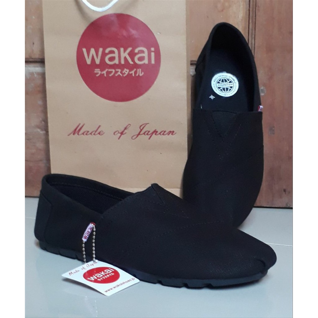 ( SUPER MURAH ) SEPATU WAKAI FULL BLACK PRIA / WANITA-2