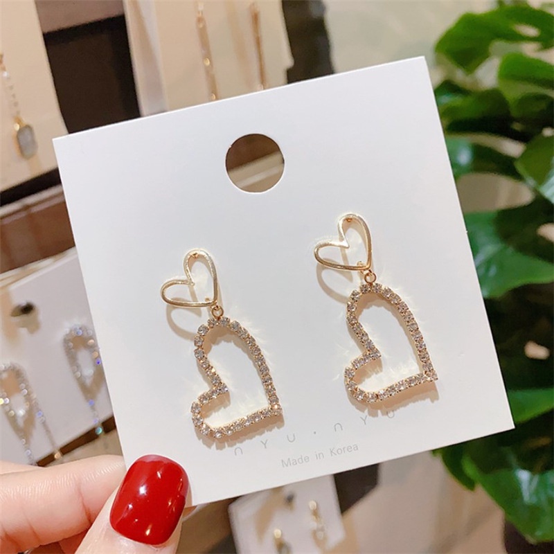 Anting Desain Hati Gaya Korea Untuk Wanita