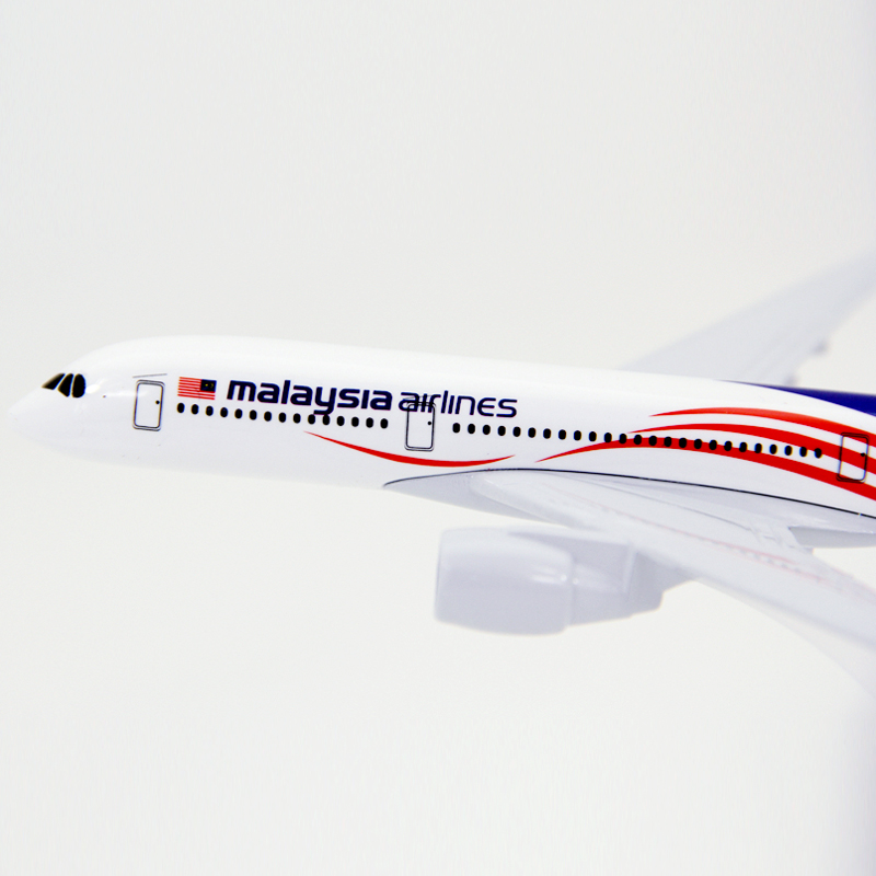 Miniatur Diecast Pesawat Terbang Malaysia Airlines A350-900 Bahan Metal Alloy Ukuran 16CM / 20CM Untuk Koleksi