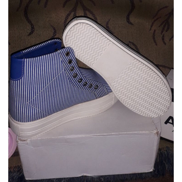 sepatu/sneakers tinggi/heels/boot keren wanita