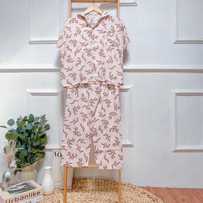 SETELAN LENGAN PENDEK PIYAMA BAJU TIDUR WANITA CEWEK BUSUI ONE SET RAYON MOTIF-KCPJ Fire
