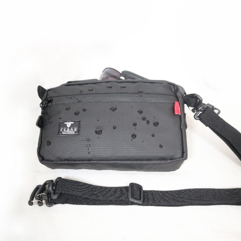 Tas 2 mode dan bolak balik waterproof || bisa jadi Tas selempang/Tas handbag