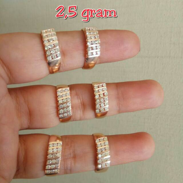 Berlian medan cincin baris 3 jepit