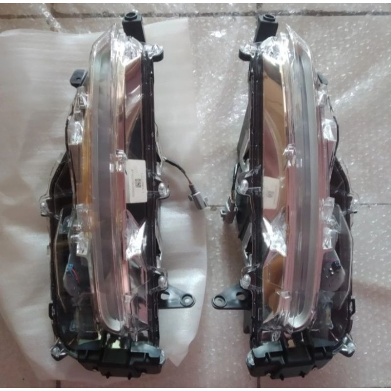 lampu sein LED Fortuner vrz trd facelift original