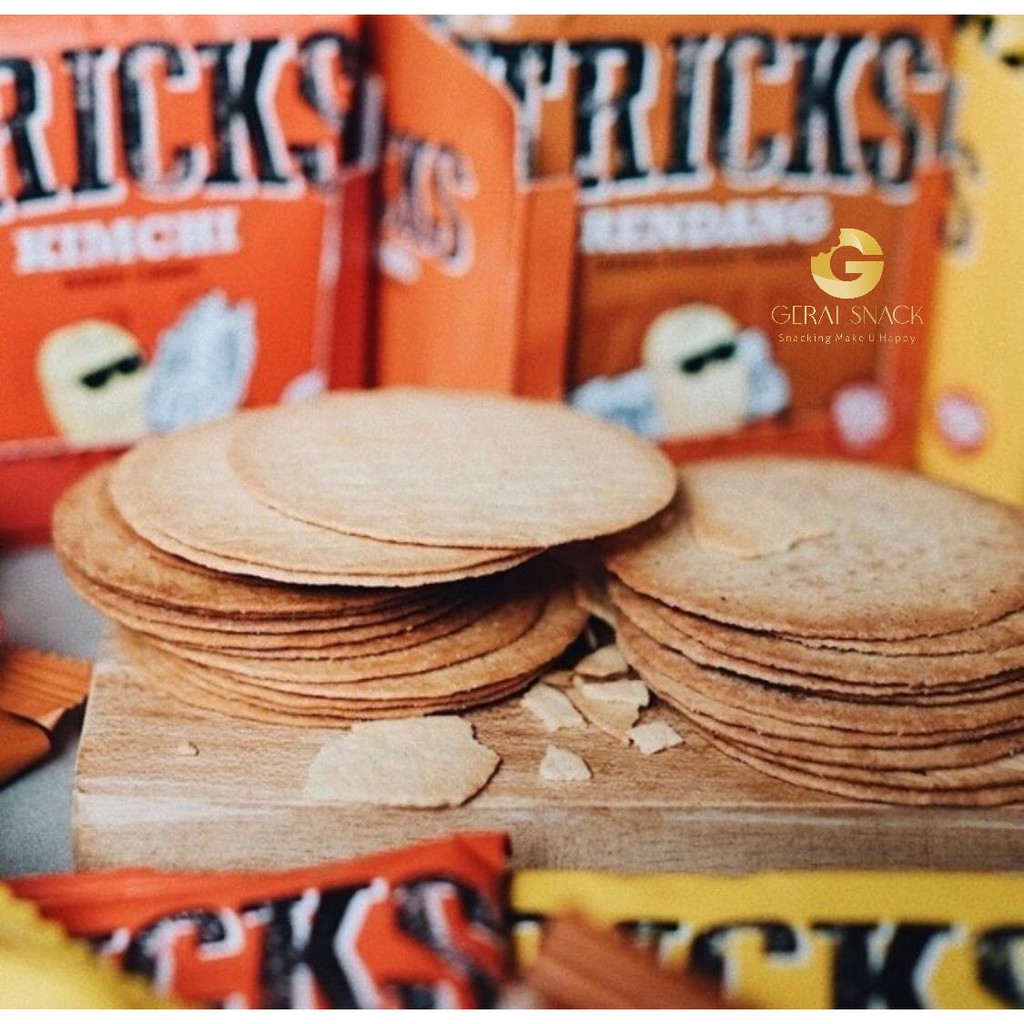 Tricks Baked Crips Biscuit Kentang 1 Box Isi 10pcs Cemilan Keluarga