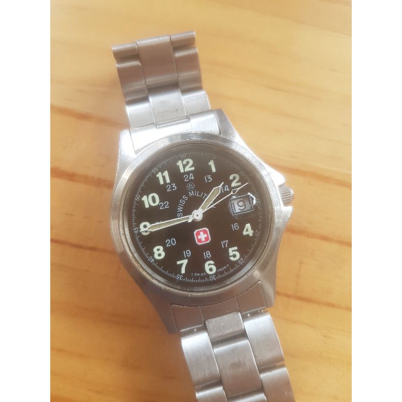 Jam tangan swiss military quartz