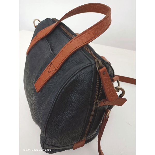 Preloved Tas Alinea Leather