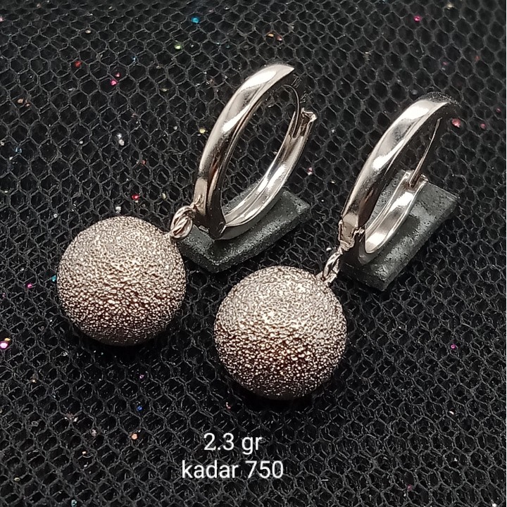 Anting Jipsi Emas 17 K - 2.3 gr Kadar 750 - 2545