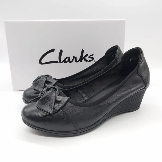sepatu wanita clarks wedges full hitam 5 cm DISKON