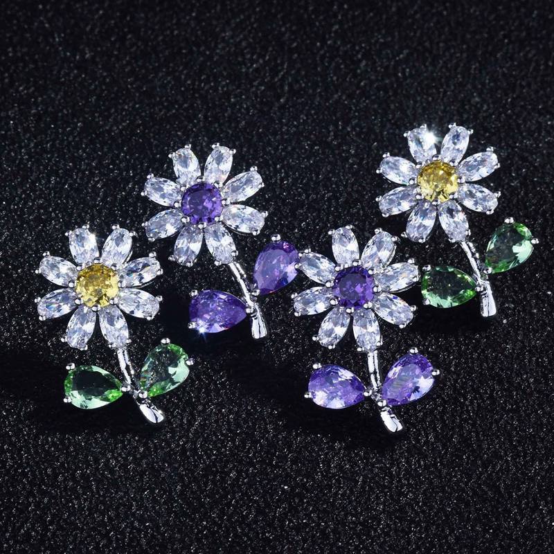 Anting Stud Desain Bunga Aster Krisan Kecil Bahan Karbon Berlian Untuk Perhiasan