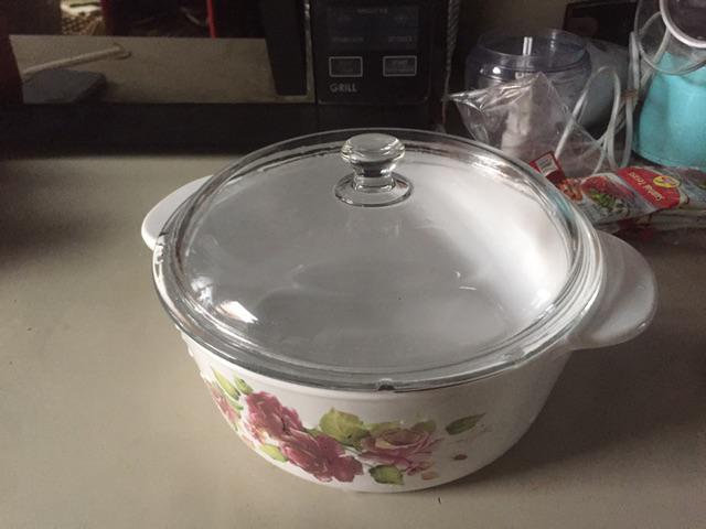 Maxim Luminarc Fresh Bouquet Panci Keramik Tahan Panas / Dingin 2l/20cm + Tutup Kaca