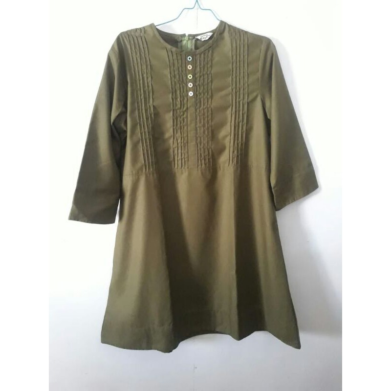 preloved tunik hijau lumut