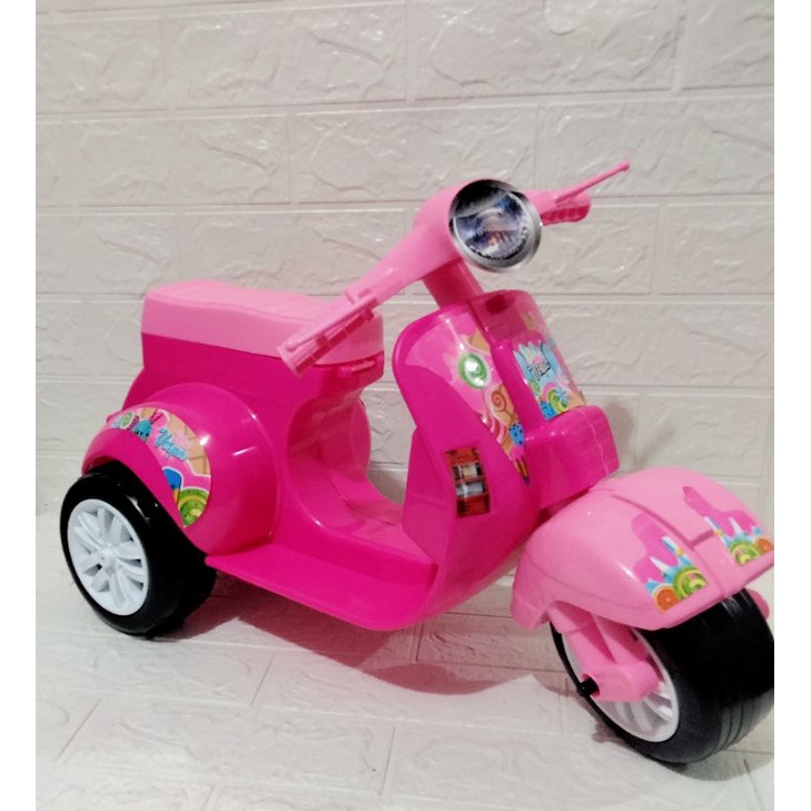 sepeda roda 3 vespa mainan sepeda roda 3 vespa