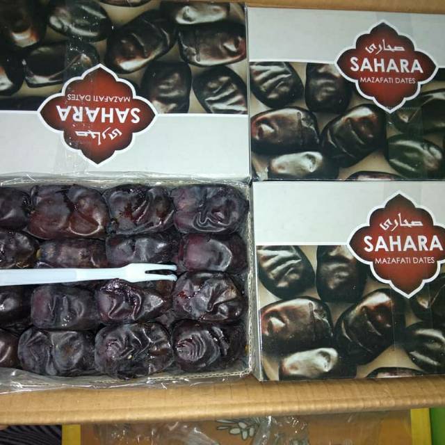 

Kurma anggur sahara 40.000