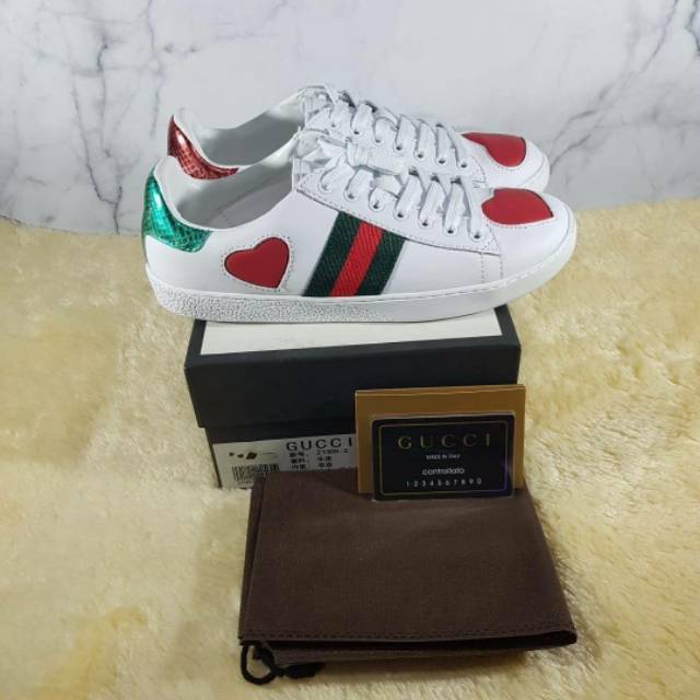 gucci love heart shoes