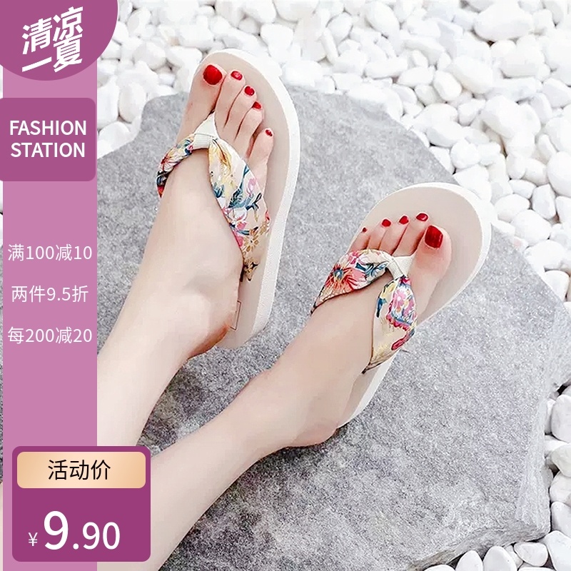 Sandal Jepit Wanita 2022 Baru Musim Panas Bohemian Satin Flat Bottom Fashion Nyaman Pantai Tebal Bawah Wedge Sandal