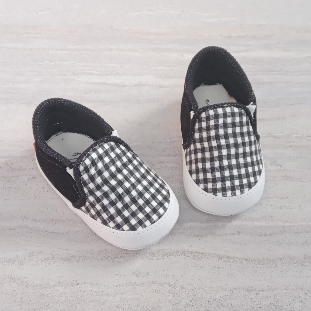 Sepatu bayi prewalker unisex motif catur sepatu bayi slip on termurah usia 0-12 bulan