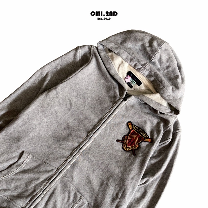 jaket tomy abu size L pria