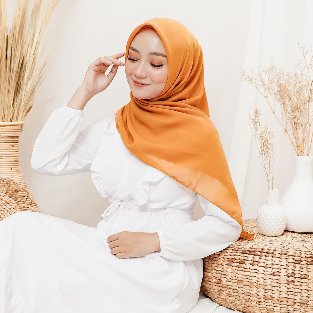 BELLA SQUARE Hijab Segiempat Warna Part1 Jilbab Pollycotton Premium [COD] [Go-Send]-ARMY