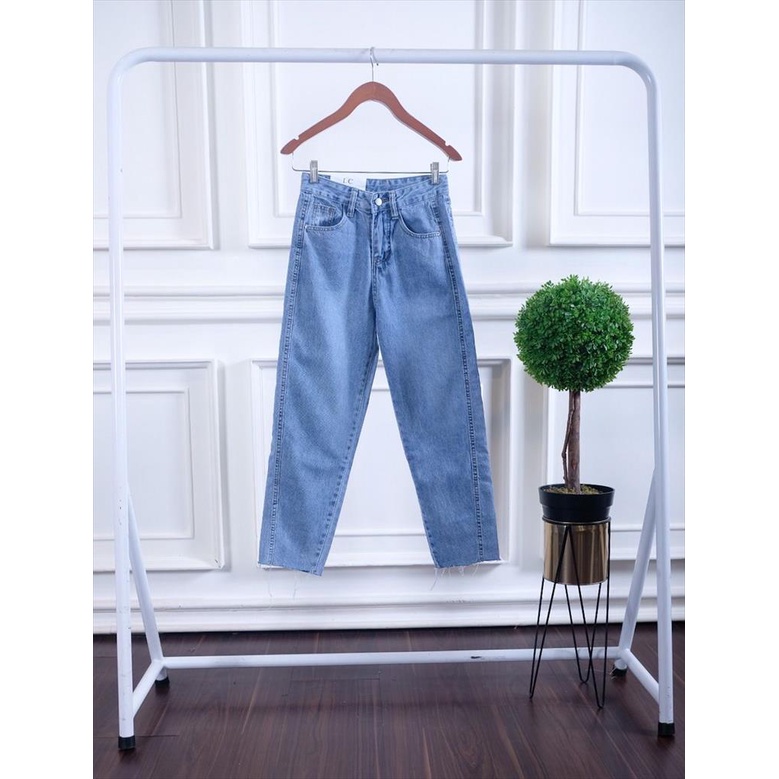 CELANA JEANS BOYFRIEND BAHAN PREMIUM.BKK,2327 CELANA