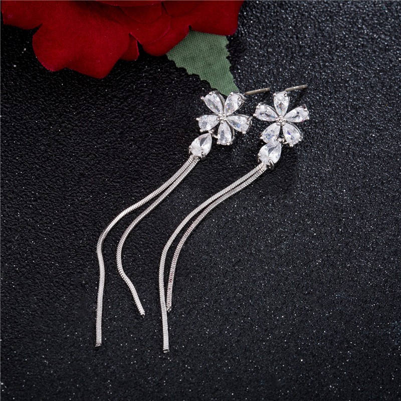 Anting Silver Perak S925 Wanita Fashion Murah AAS006 motif bunga elegant cocok hadiah / pesta