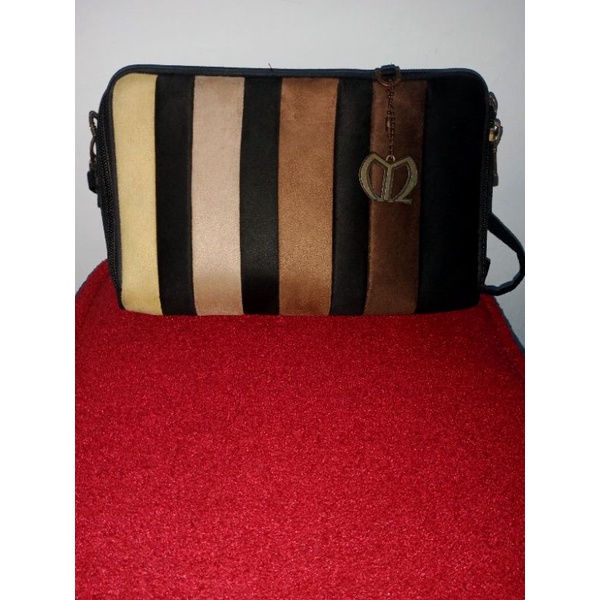 Tas Selempang Dan Dompet Molluca Preloved