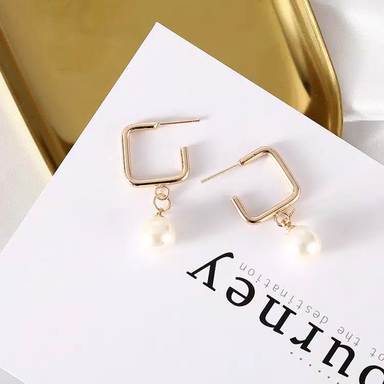 Anting Korea Kotak Mutiara Simple Square Pearl untuk Wanita