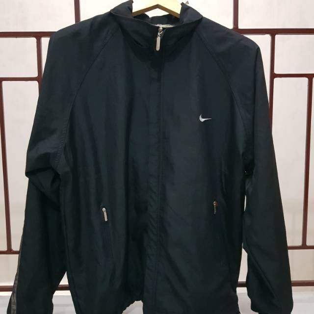 Jaket Nike Second