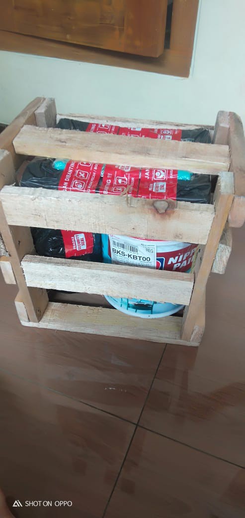 Cat Kayu & Besi Kansai Ftalit Warna Gloss 1 Kg