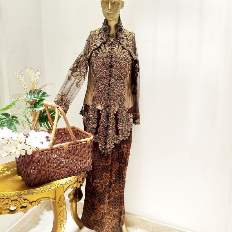 KEBAYA BIG SIZE PETITE NGANTEN PENGANTIN PINK SALEM GOLD MODERN WISUDA SEWA PUTIH PASTEL KEBAYA REMA
