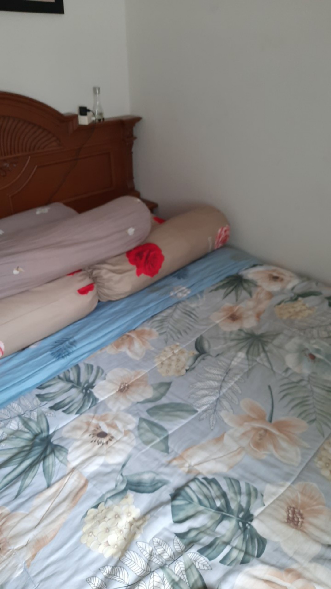 Sheet Grippers (4 Pcs Pengait Ujung Sprei)