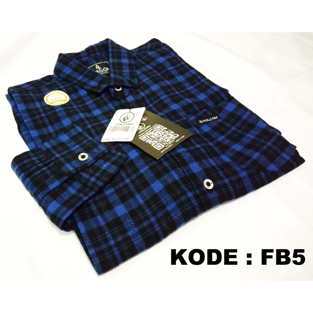 Hem Kemeja Flanel Lengan Panjang Kotak Kombinasi Biru Dongker Hitam Volcom