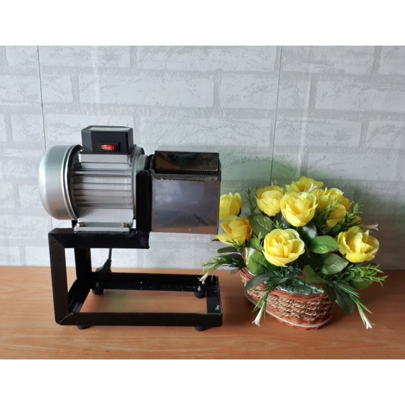 MESIN PARUT KELAPA LISTRIK / PARUTAN ELEKTRIK