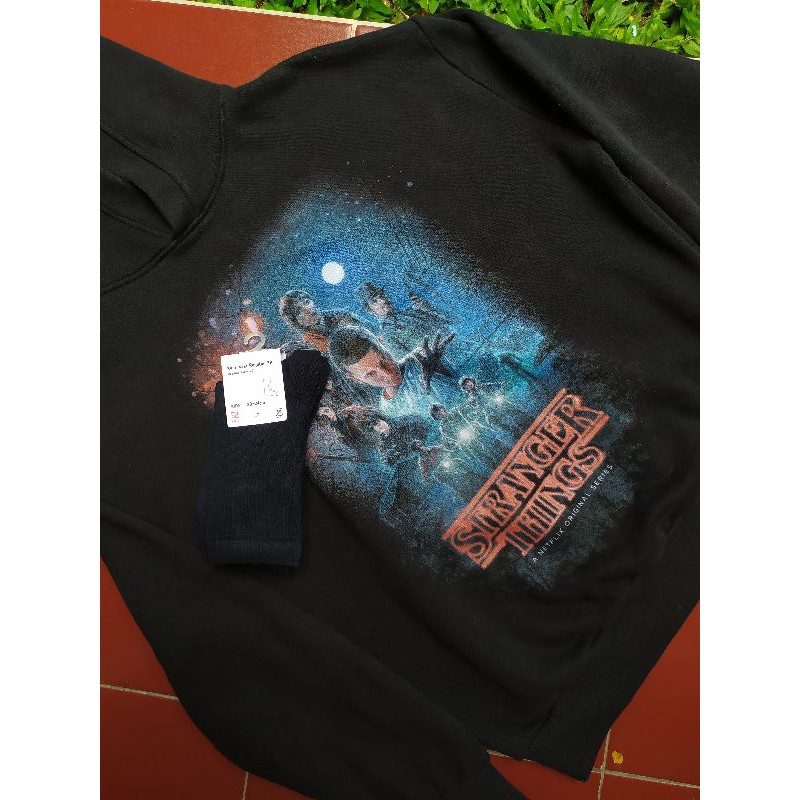 hoodie pull and bear stranger things