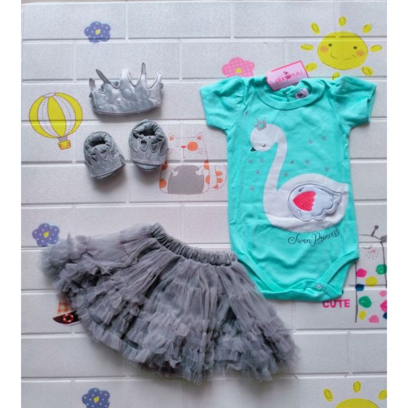 SETELAN BAJU BAYI PEREMPUAN JUMPER  TUTU 4IN1 0-12 BULAN FREE SEPATU &amp; BANDO / SETELAN JUMPER TUTU BAYI CEWEK KELINCI JUMPER SET / Romper bayi newborn 3  bulan 12 bulan baby cewek kelinci rabbit jumper set perempuan dress bayi ulang tahun 1 tahunan