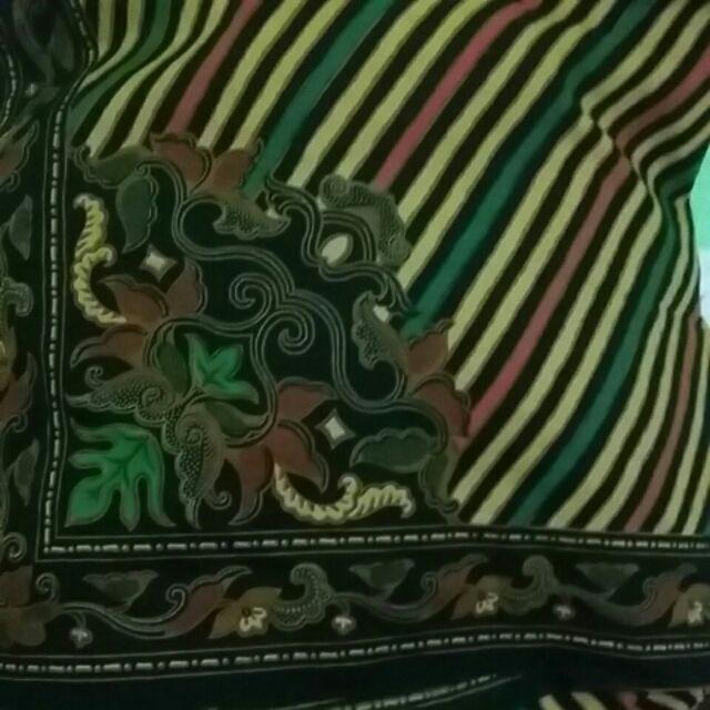 Batik Solo Kain Sogan Seragam Keluarga Nikah Sutera Dobby Colet Cabut Jogya Pola Jarik Lawasan