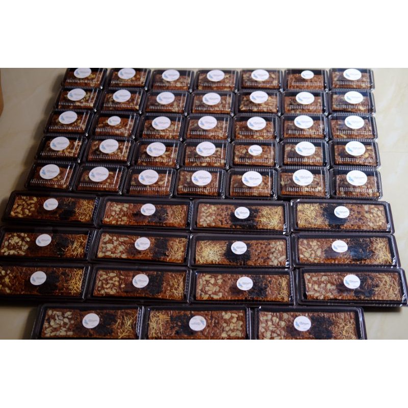 

Fudgy Brownies Panggang Premium