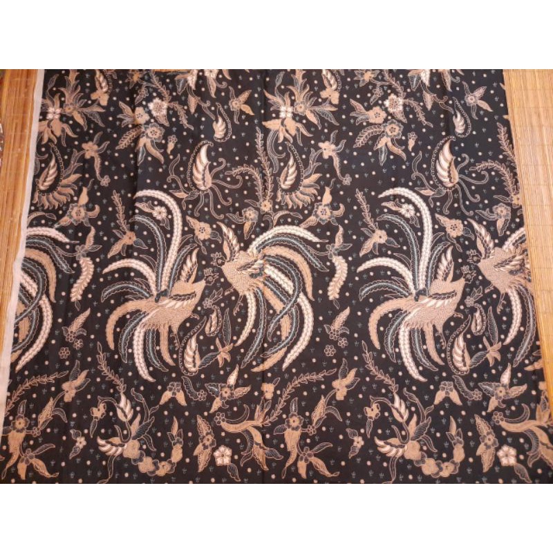 Kain Batik Solo motif Lawasan merak