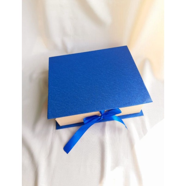 

kotak kado/box hampers/gift box