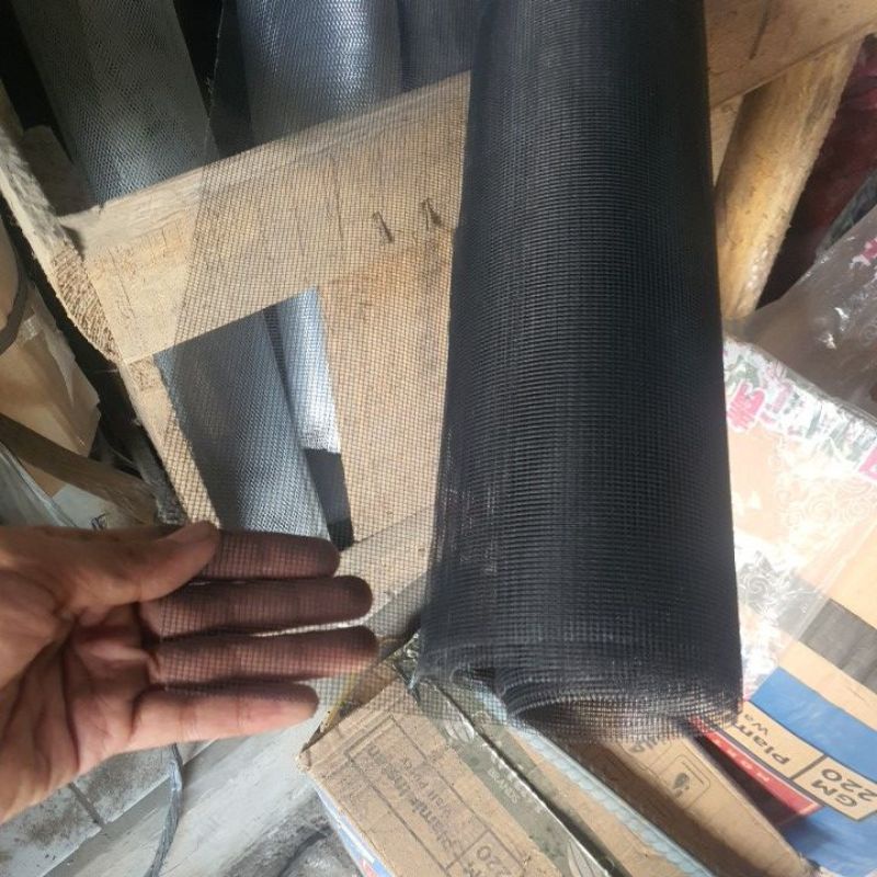 KASA NYAMUK BENANG KASA STRIMIN HITAM TINGGI 1MTR