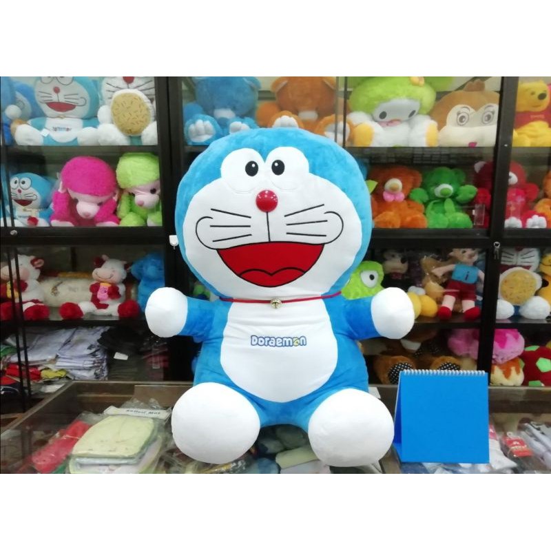 Boneka Doraemon Jumbo Impor