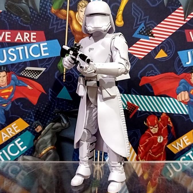 Star Wars First Order SnowTrooper Loose Action Figure