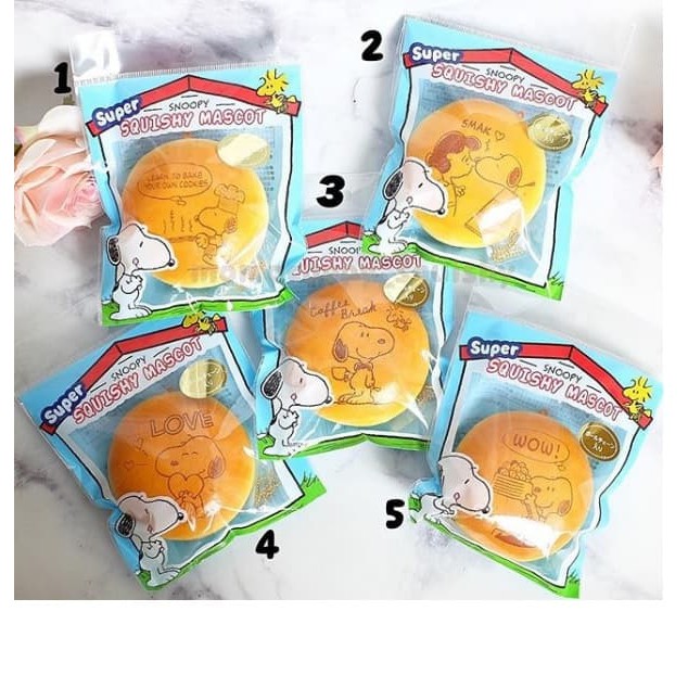 jumbo bun Squishy Licensed by snoopy (ORIGINAL JEPANG)