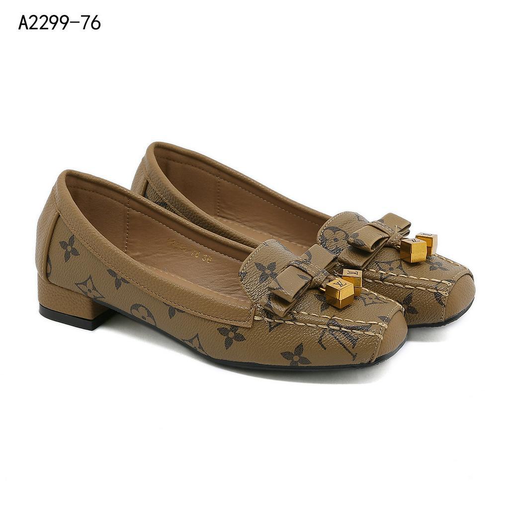 A2299-76 Moccasin