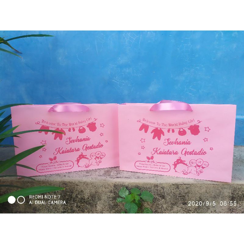 

Paperbag custom size bahan bc 160gr size P34 x L8 x T23