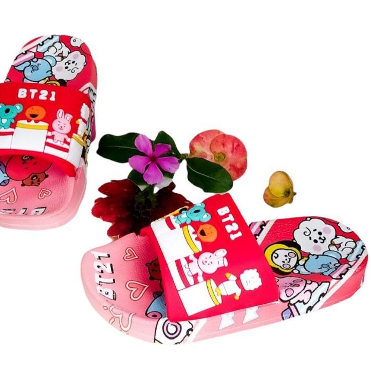 SENDAL SLOP KARET ANAK PEREMPUAN TERBARU,SANDAL ANAK  BT21 NYAMAN DIPAKE MOTIF TERBARU KEKINIAN.